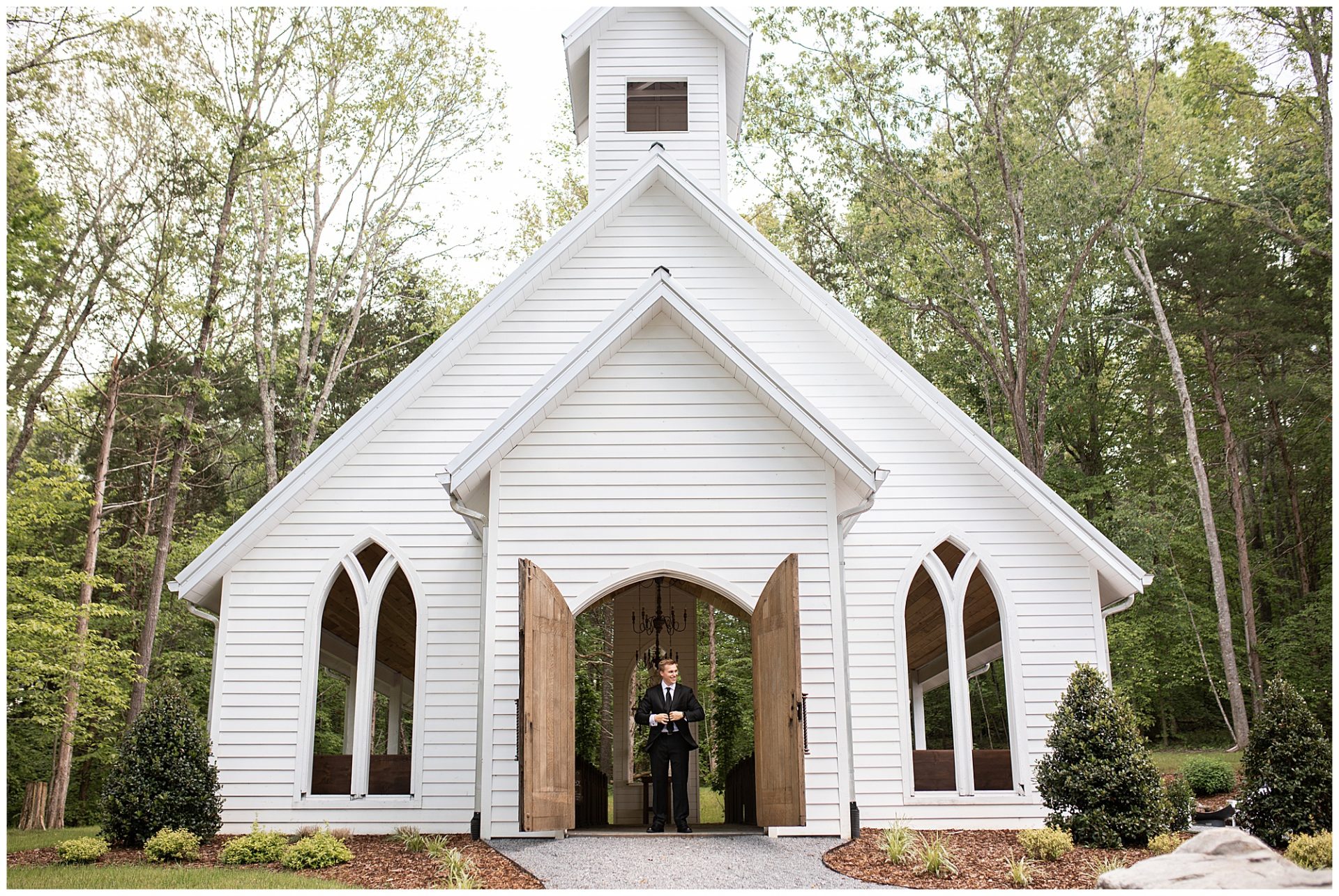 Chapel in the woods, firefly lane wedding, nashville wedding, 